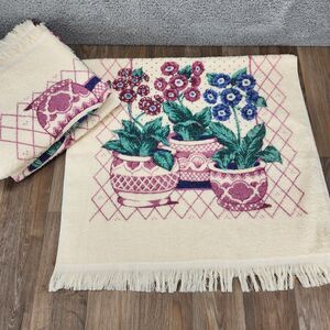 Vintage Franco Set of‎ 4 Floral Fringe Bath Towels Made in USA Cotton Poly Blend